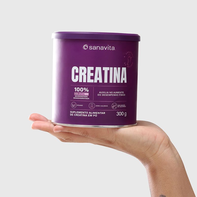 Creatina_300g_maos.jpg